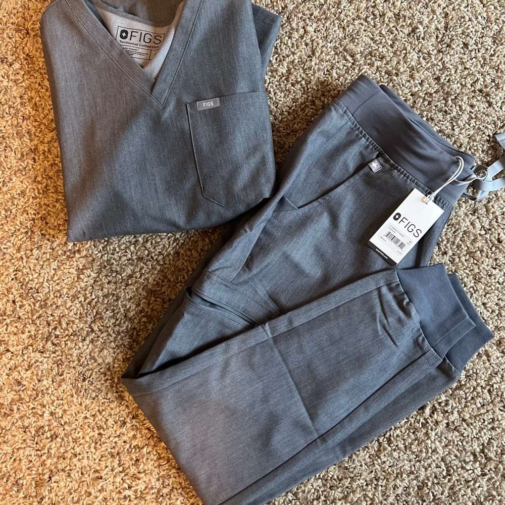 GREY FIGS SCRUBS
